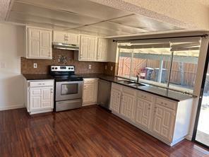 Photo - 4201 Longstraw Dr