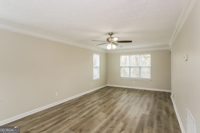 Photo - 6059 Shadow Lake Way