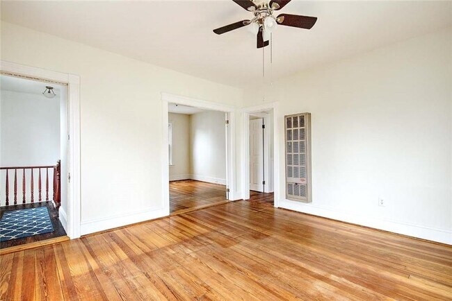 Photo - 137 Hunts Ave