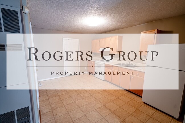 Photo - #391*** - 1027-1029 Maple St Duplex Unidad 1029 Maple St