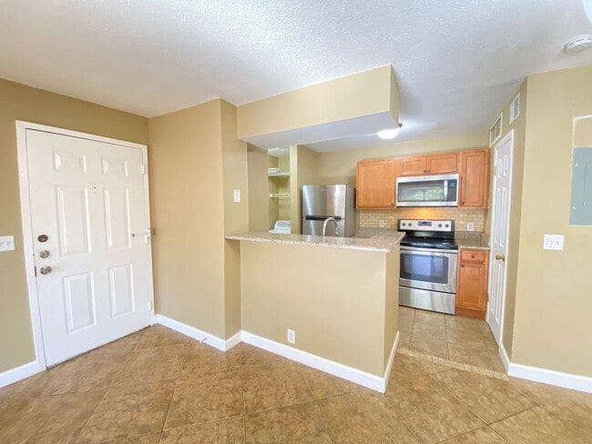 Photo - Altamonte Springs Lakefront Gated Community! 1/1 with a fireplace. Coming Soon!