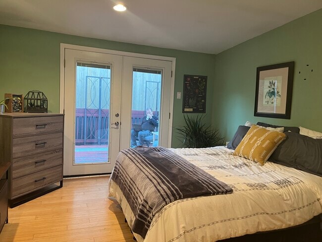 Photo - 1313 S American St