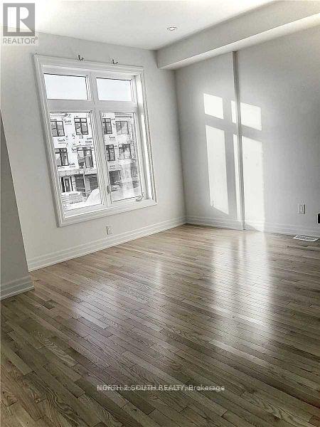 Photo - 160 Tango Cres