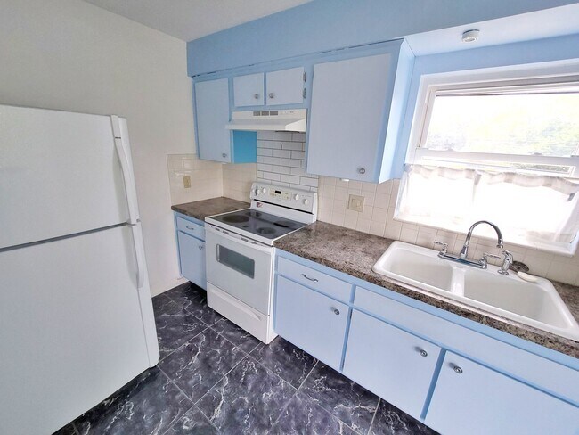 Photo - 2 Bedroom 1 Bath Second Floor Condo in St.... Unit 201