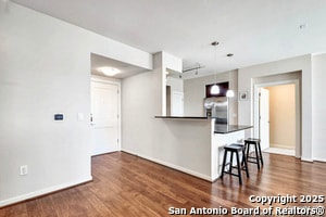 Photo - 7204 Oak Manor Dr