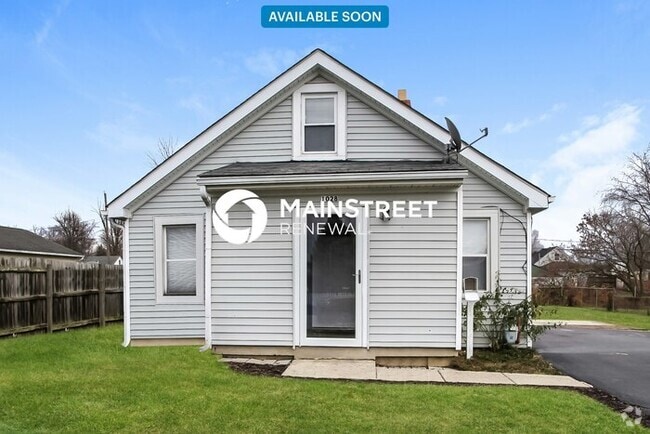Building Photo - 1028 Midland Ave Rental