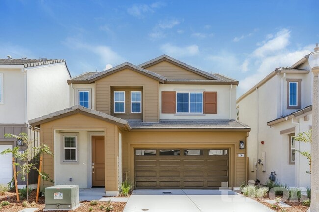 Building Photo - 1244 Victorian St