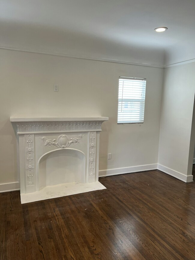 Photo - 7826 La Salle Ave