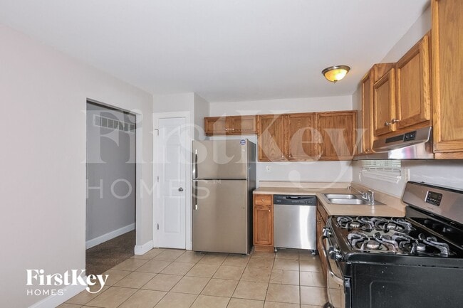 Photo - 2701 Essex St