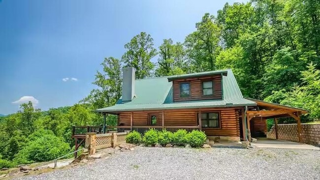 Photo - 966 Gibson Rd