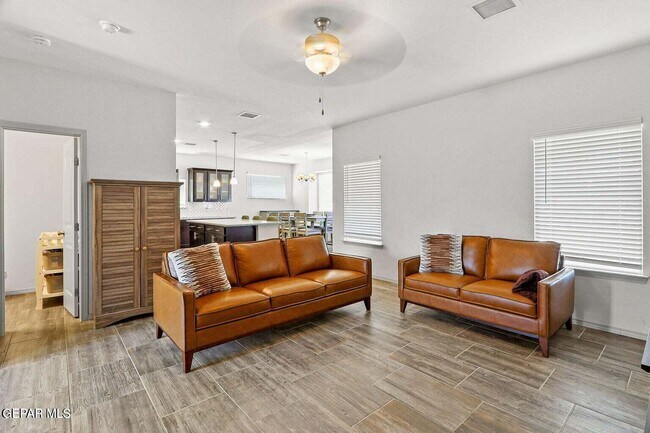 Photo - 1061 Summer Rain St