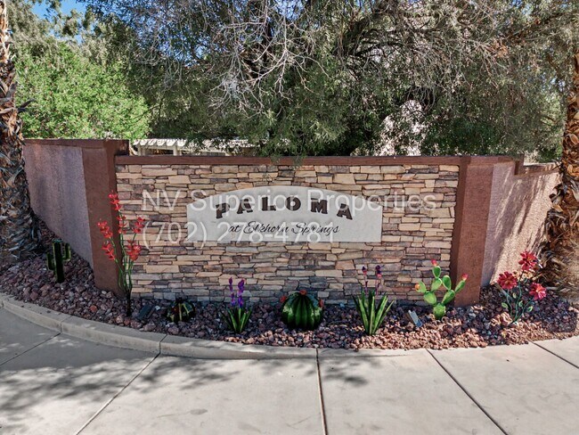 Photo - NW!! 4 Bedrooms!!! All Tile and Pergo flooring T/O!! NO Carpet!!! Low Maintenance Desert landscap...