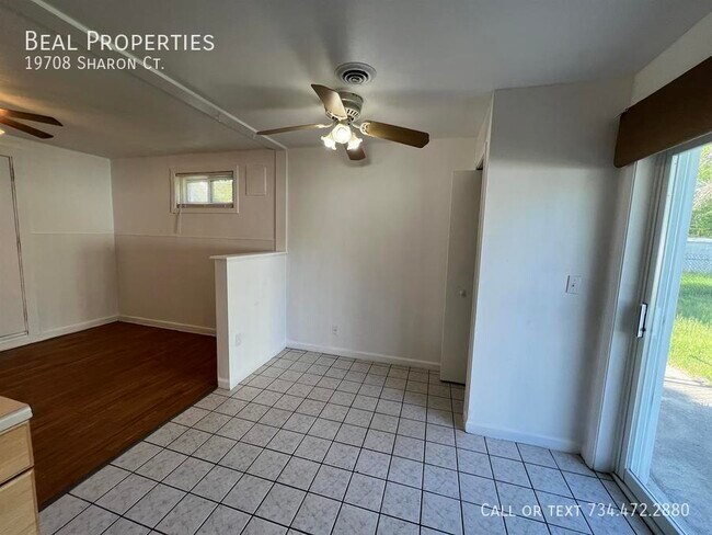 Photo - 19708 Sharron