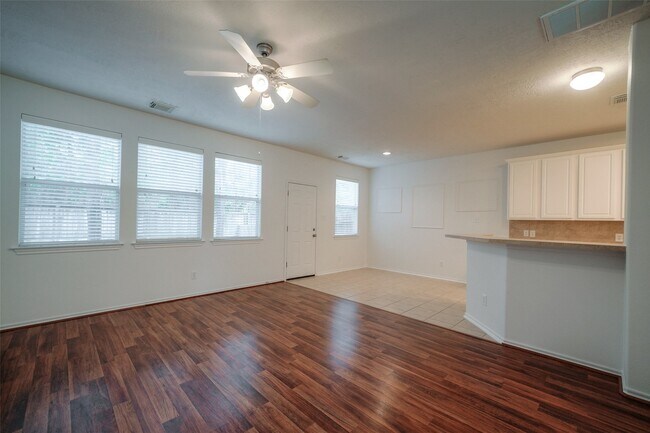 Photo - 146 Silver Penny Dr