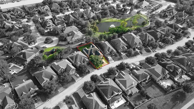 Photo - 14402 Hazeldale Dr