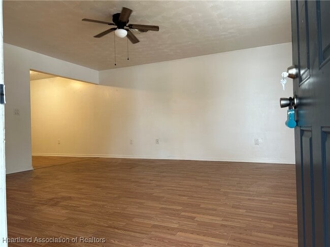 Photo - 4926 Salmon Dr