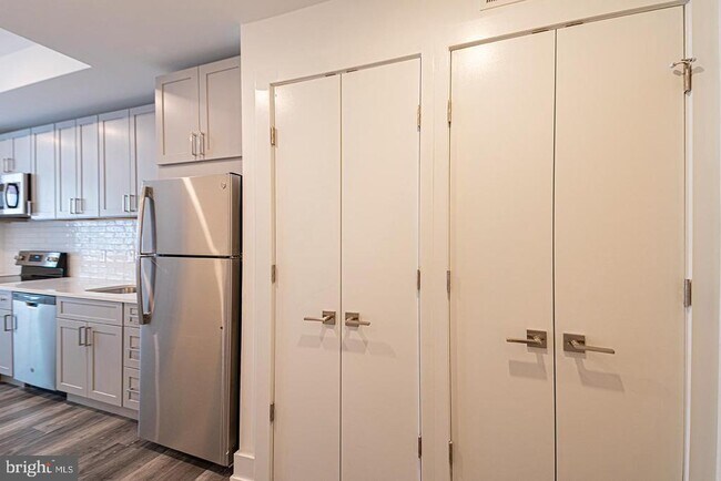 Photo - 1245 Ridge Ave Unit 102