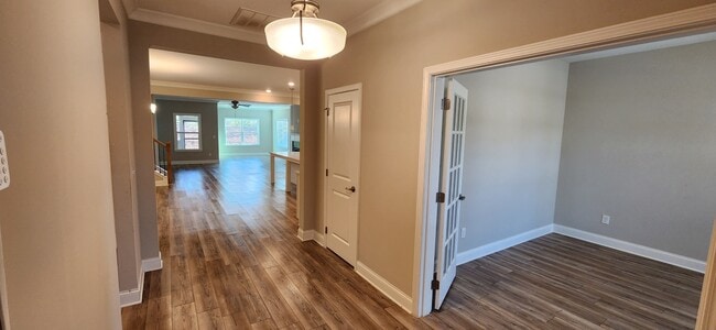 Photo - 2606 Dorset Ln