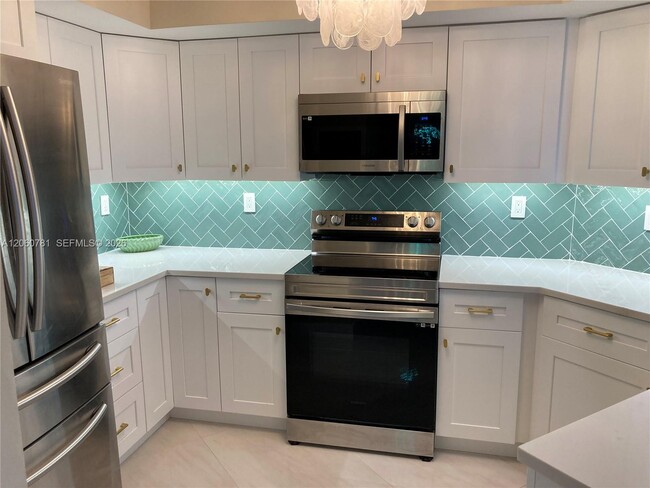 Photo - 6767 Collins Ave Unit 1701