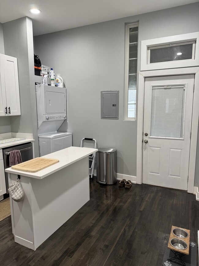 Photo - 2613 W Cortland St