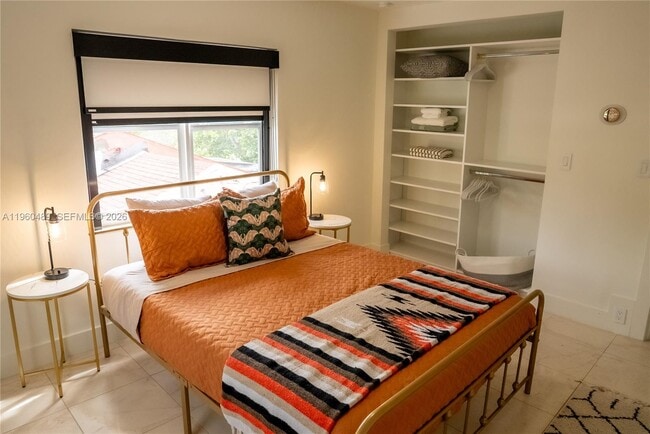 Photo - 509 NE 64th St Unidad 2