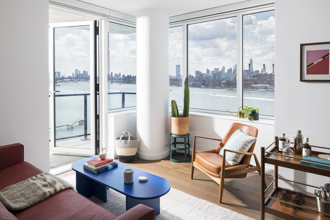 The Greenpoint - The Greenpoint Apartments