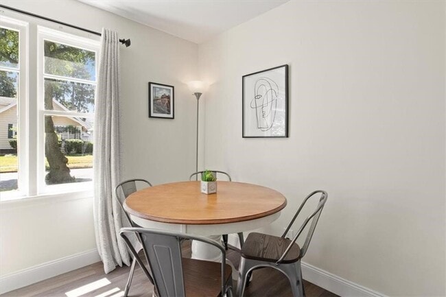 Photo - 130 Raleigh St