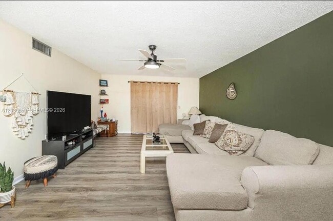 Photo - 2615 NE 3rd Ct Unit 4030