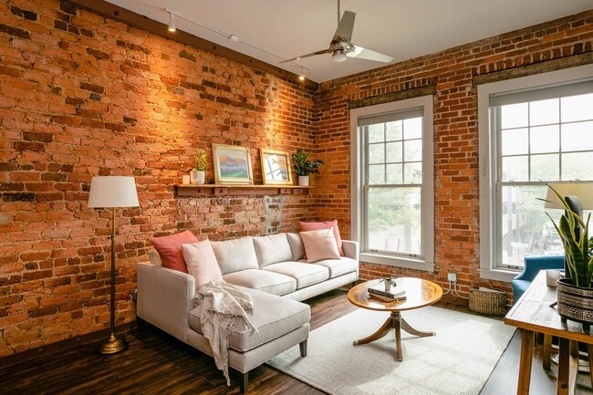 Photo - 27 Biltmore Ave Unit 201