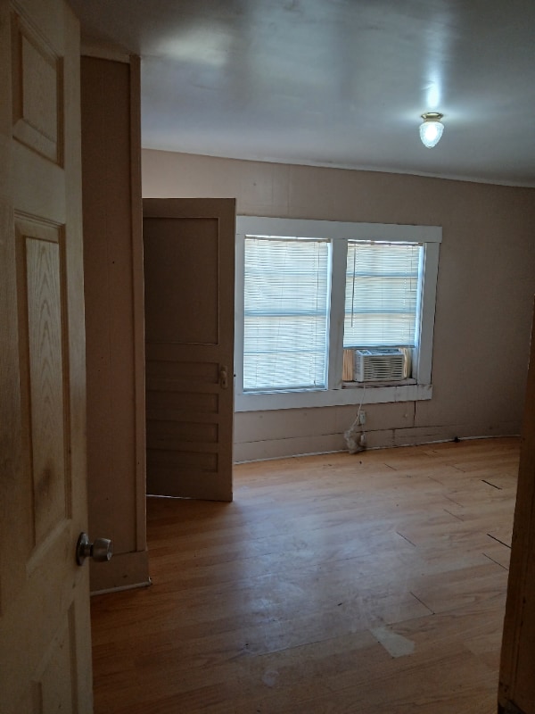 Photo - 505 E Main St