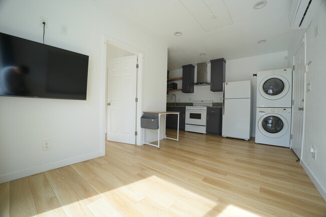 Photo - 3407 Volk Ave