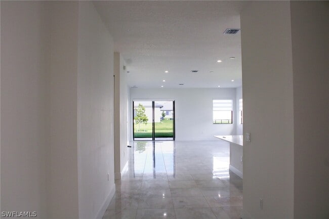 Photo - 5062 Alonza Ave