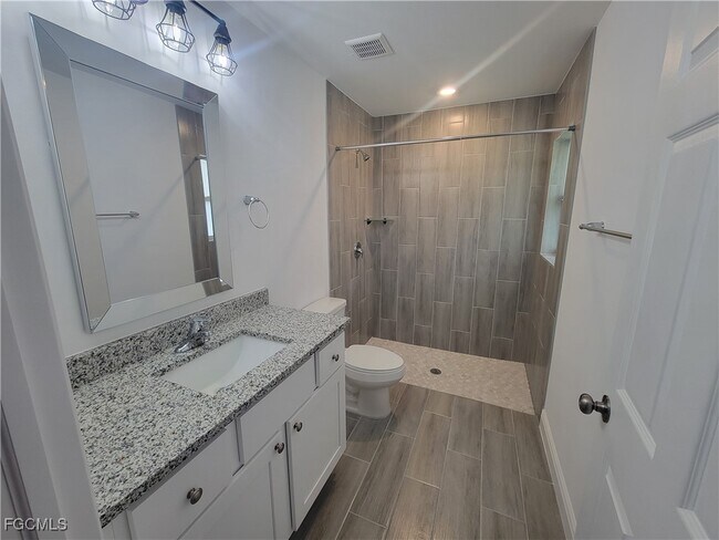 Photo - 2156 Edison Ave