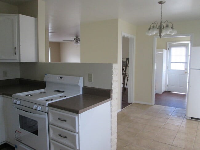 Photo - 3504 Oakview Dr