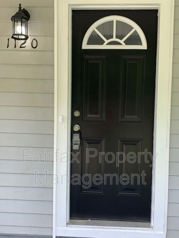 Photo - 1120 Walnut St