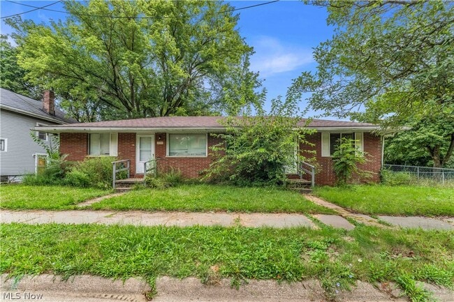 Building Photo - 1143 Santee Ave Unit 2/1143