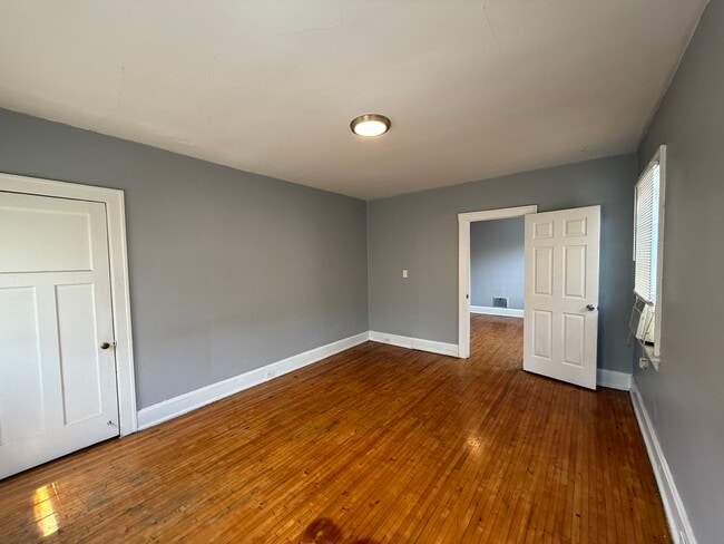 2748 Harris Ave Unit 4