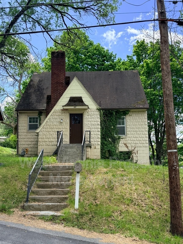Photo - 102 Temple St