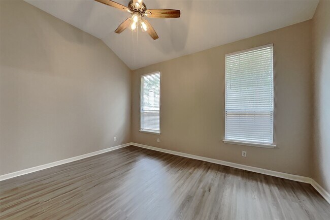 Photo - 5302 Cedar Lodge Ct