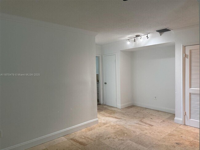 Photo - 1751 Liberty St Unit 7