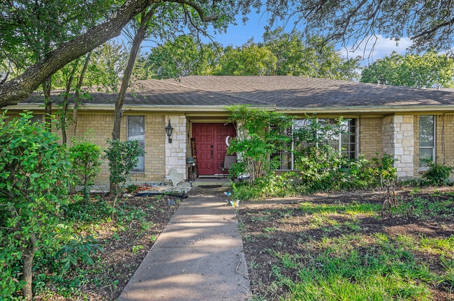 Photo - 1200 E Franklin St