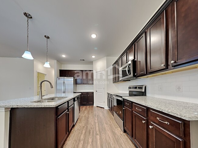 Photo - 408 Ronter Ct