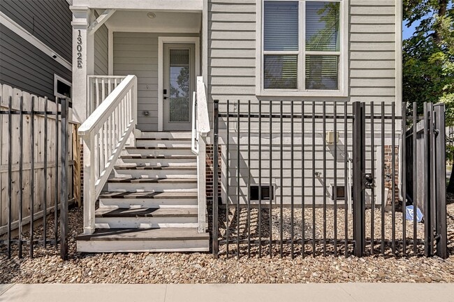 Photo - 1302 W 24th St