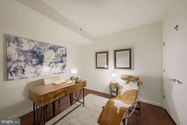 Photo - 355 I St SW Unit 410