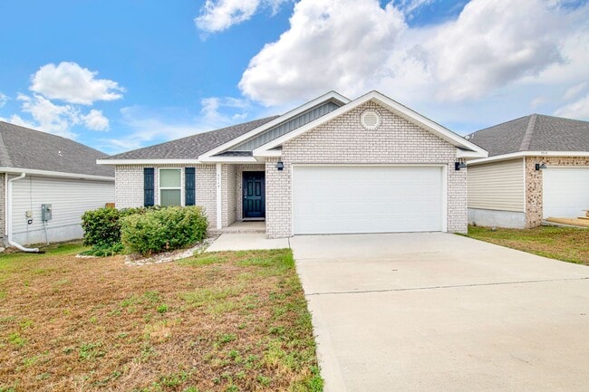 3 Bed 2 Bath - Home in Milton FL - 3 Bed 2 Bath - Home in Milton FL