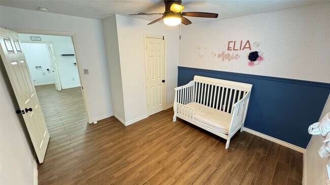 Photo - 221 Hyta St