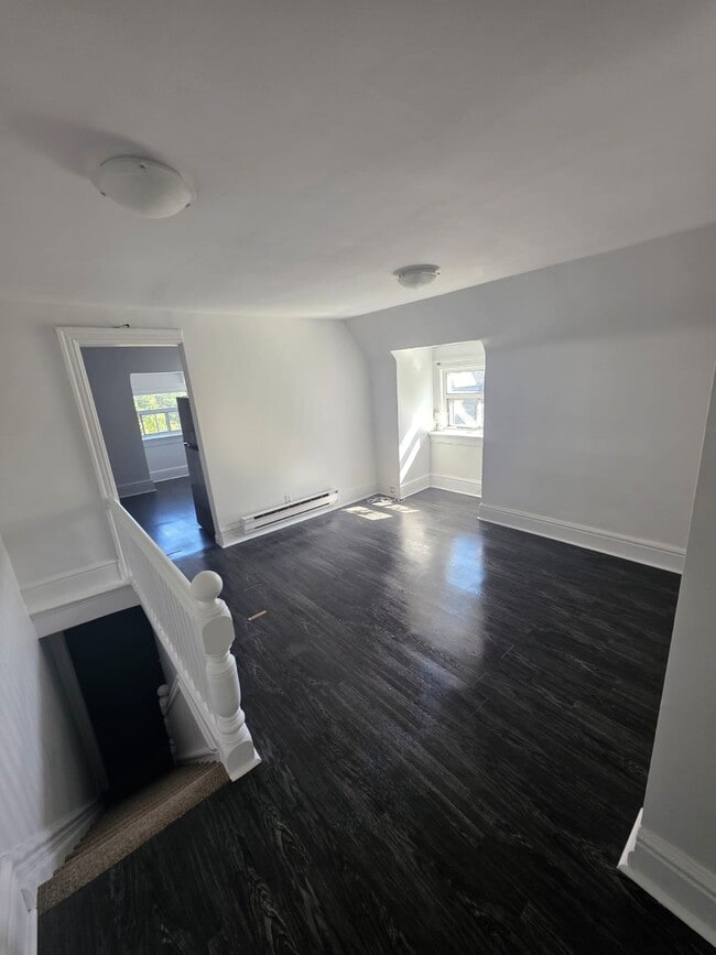 Photo - 159 Gladstone Ave Unité 3rd Floor