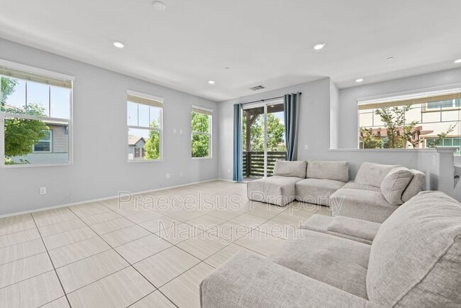 Photo - 2840 Athens Rd