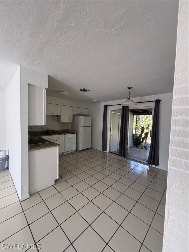 Photo - 125 Crown Dr