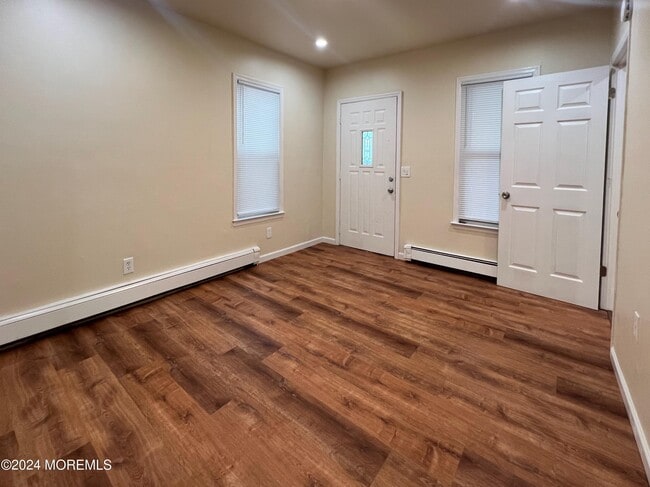 Photo - 921 Mattison Ave